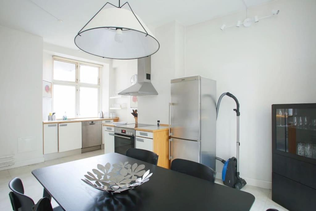 Large & Bright 3Br Apartment W Whirlpool Near Metro Copenhague Exterior foto
