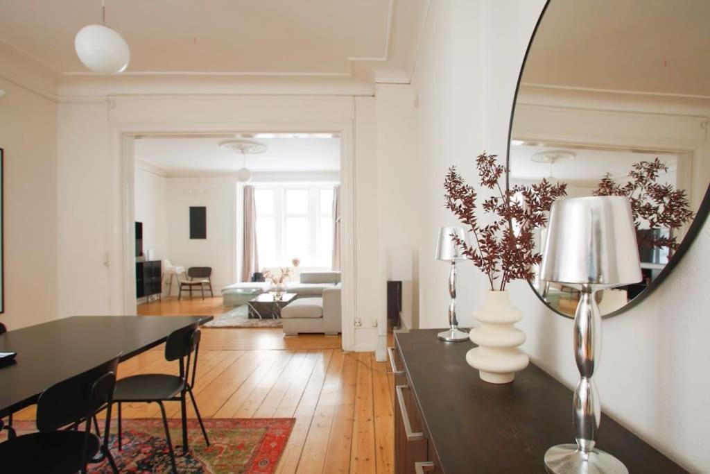 Large & Bright 3Br Apartment W Whirlpool Near Metro Copenhague Exterior foto