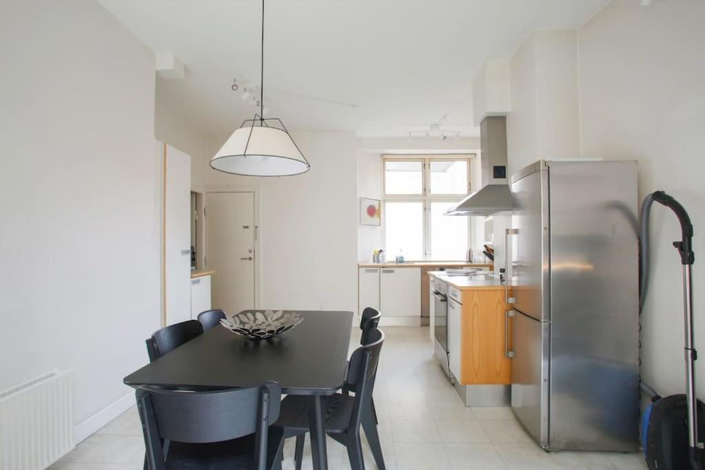 Large & Bright 3Br Apartment W Whirlpool Near Metro Copenhague Exterior foto